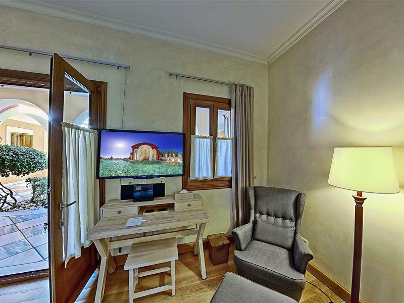 Villa Veneziano Suites & Villa Нидри Екстериор снимка