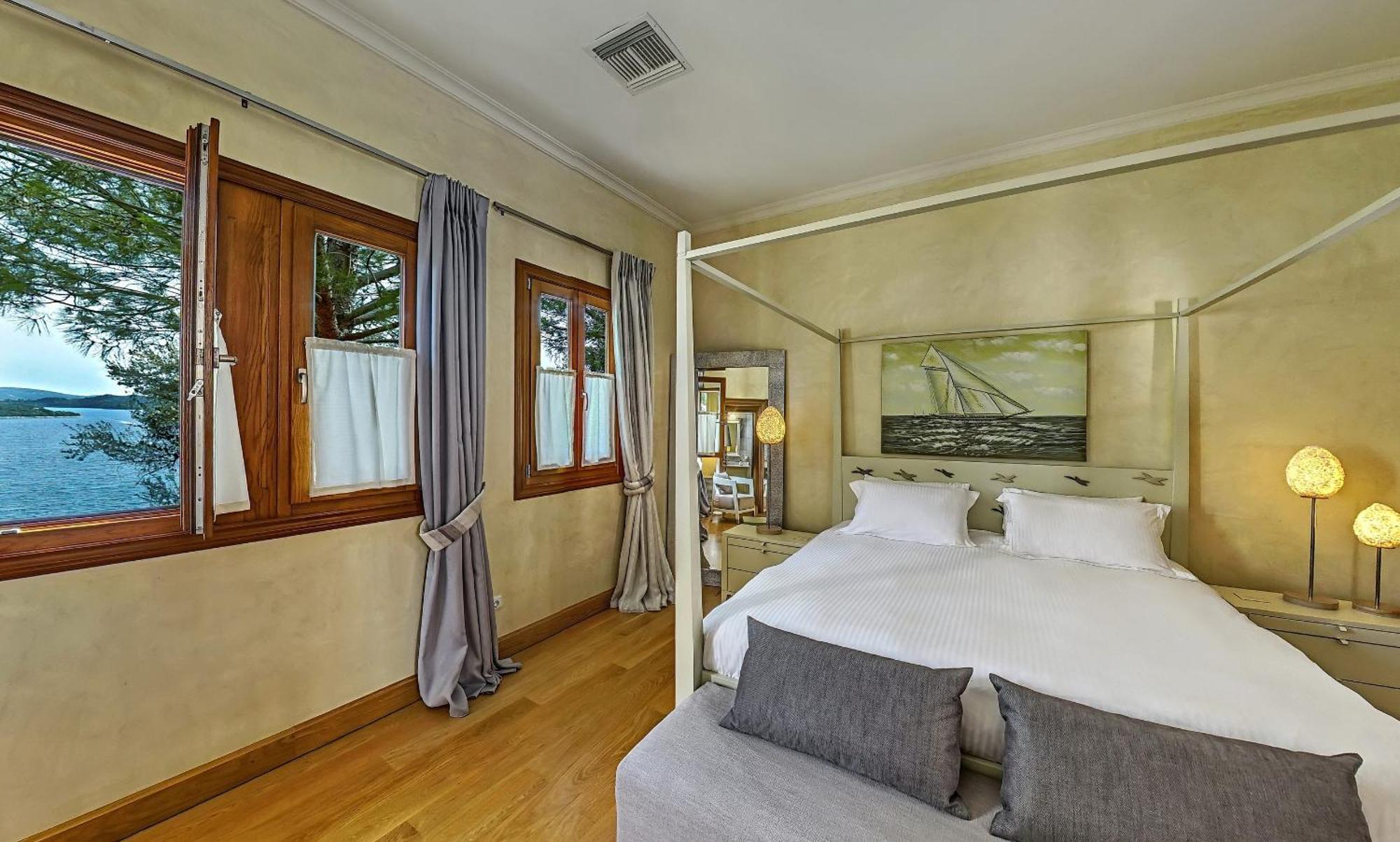 Villa Veneziano Suites & Villa Нидри Екстериор снимка