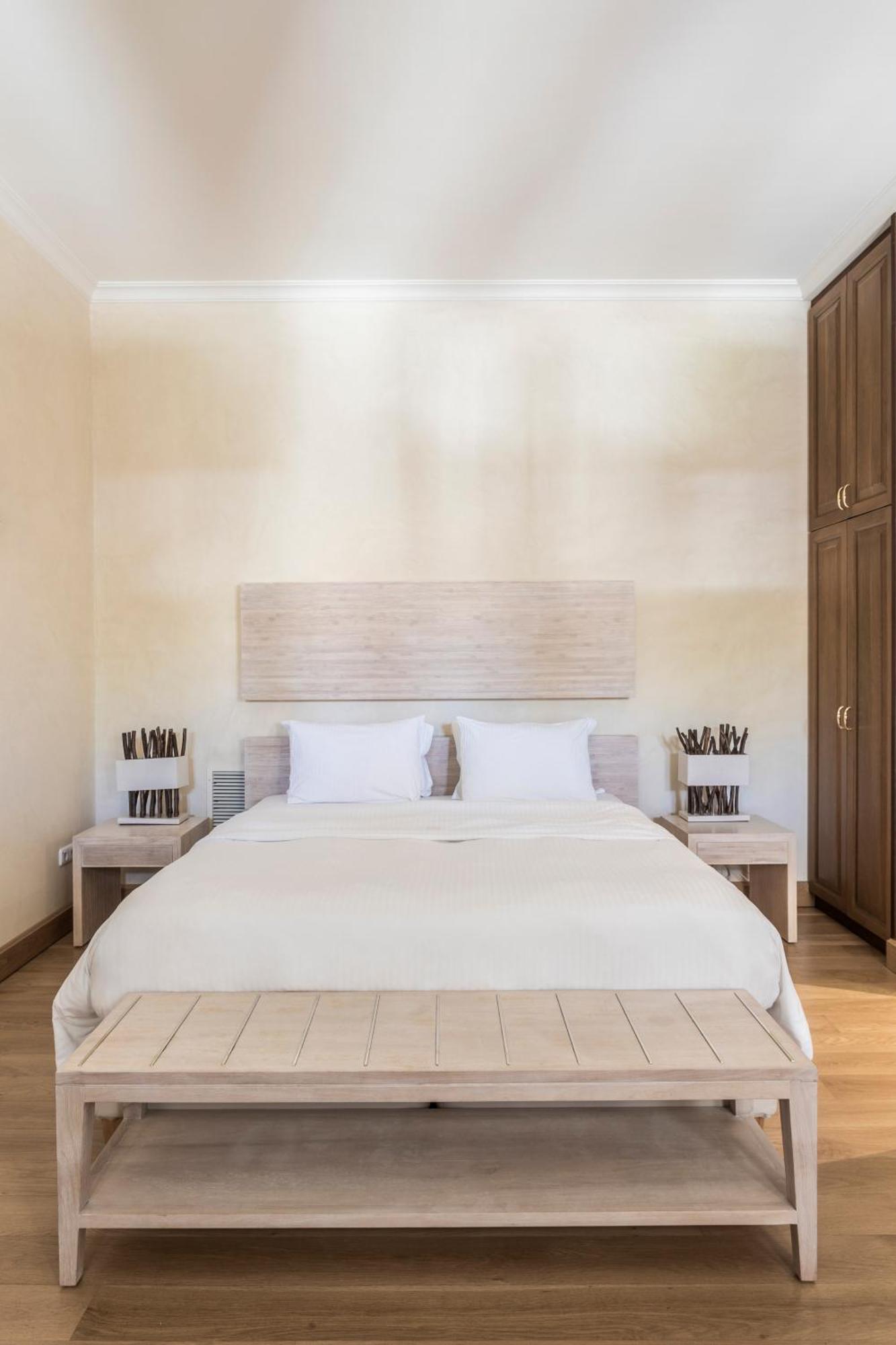 Villa Veneziano Suites & Villa Нидри Стая снимка