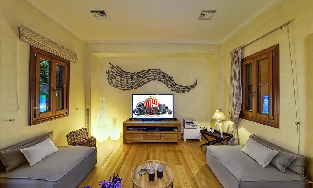 Villa Veneziano Suites & Villa Нидри Екстериор снимка